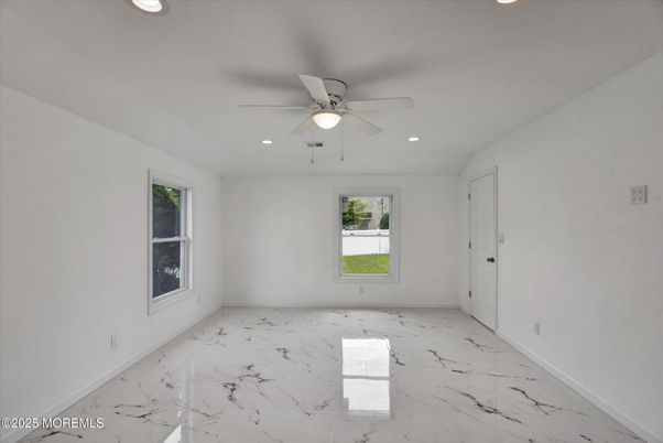 Empty room, Interior, Marble, Recessed Lighting