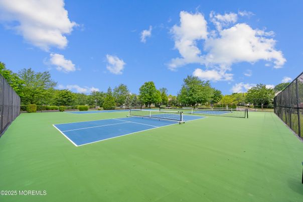 Exterior, Tennis Courts