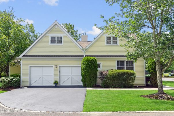 Attached, Exterior, Facade, Farmhouse