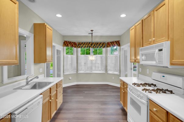 Interior, Kitchen, Pendant Lights, Recessed Lighting, Wood Texture Flooring