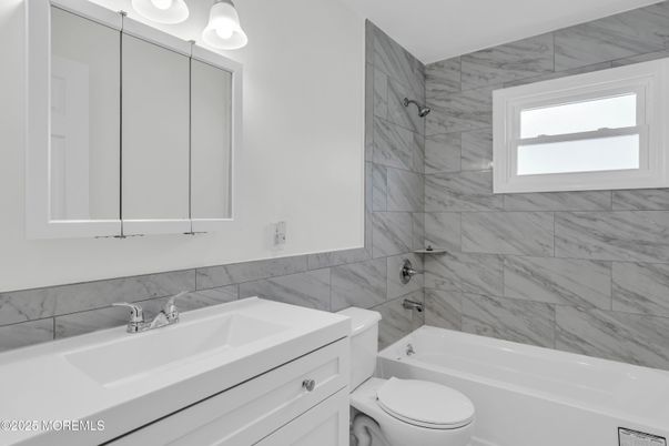 Bathroom, Interior, Marble Walls