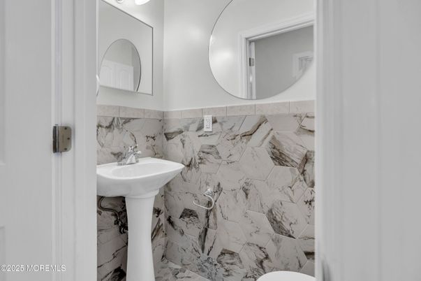 Bathroom, Interior, Marble Walls