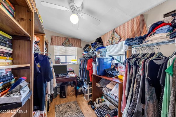 Interior, Walk-in Closets, Wood Texture Flooring