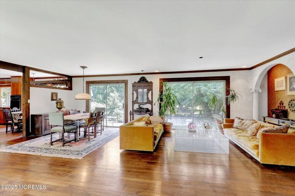 Chandelier, Dining room, Interior, Living room, Recessed Lighting, Wood Texture Flooring