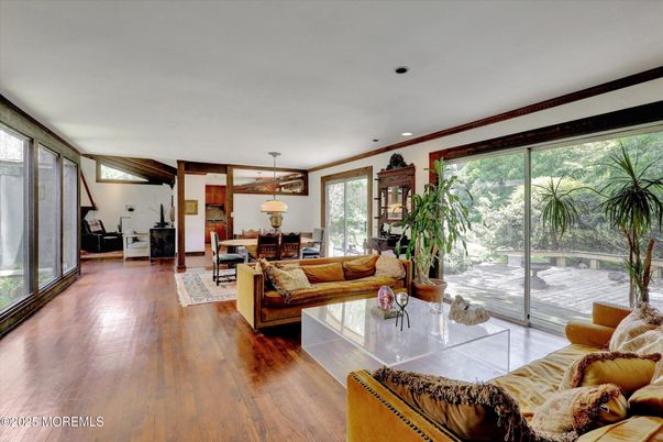 Dining room, Interior, Living room, Pendant Lights, Recessed Lighting, Wood Texture Flooring