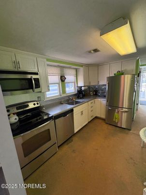 Interior, Kitchen, Stainless Steel Appliances