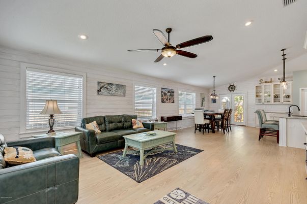 Dining room, Interior, Living room, Pendant Lights, Recessed Lighting, Wood Texture Flooring