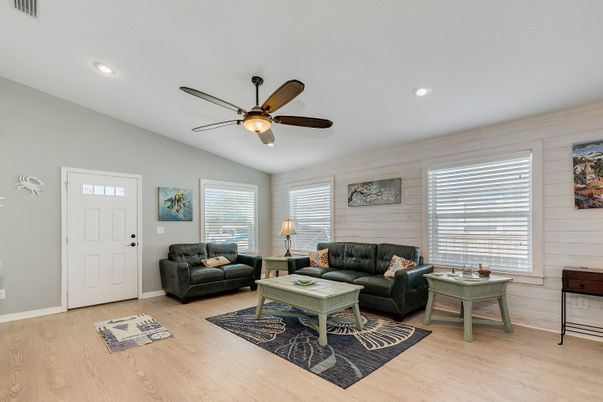 Interior, Living room, Recessed Lighting, Wood Texture Flooring