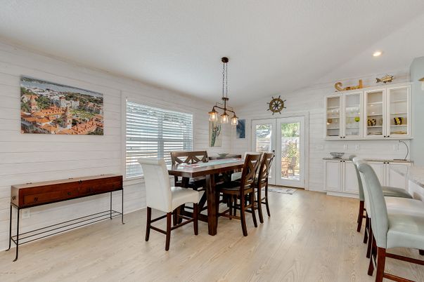 Dining room, Interior, Pendant Lights, Recessed Lighting, Wood Texture Flooring