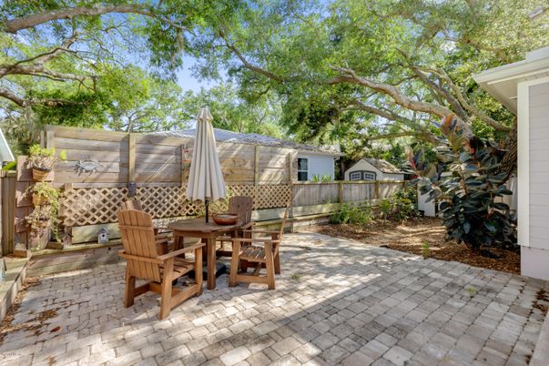 Backyard, Exterior