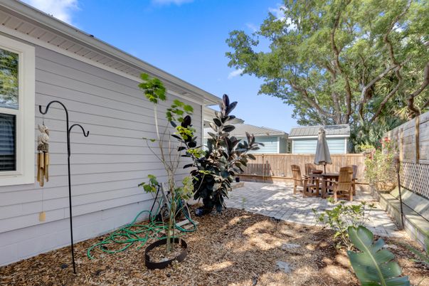 Backyard, Exterior