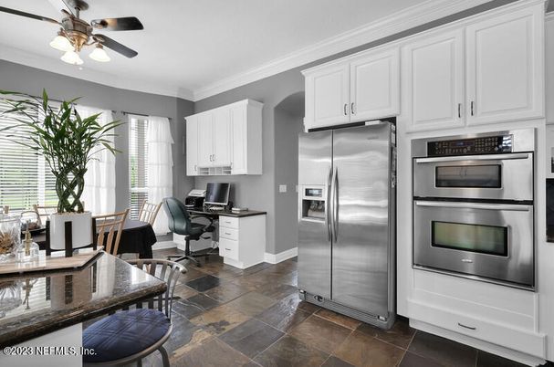 Dining room, Interior, Kitchen, Stainless Steel Appliances
