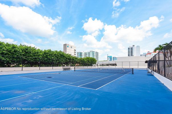 Exterior, Tennis Courts