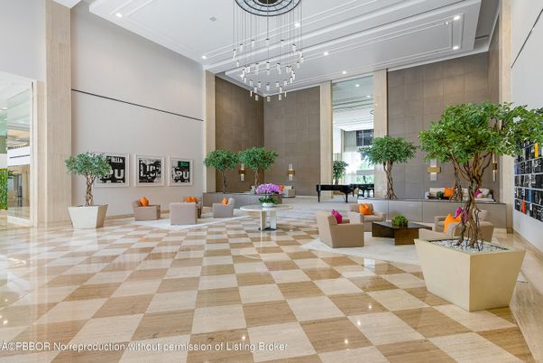 Interior, Living room, Pendant Lights, Recessed Lighting