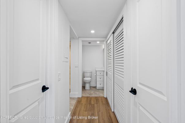 Bathroom, Interior, Recessed Lighting, Wood Texture Flooring