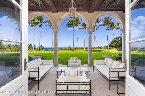 Exterior, Interior, Living room, Water