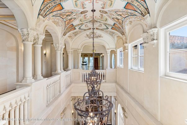 Chandelier, Interior