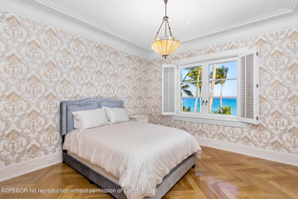 Bedroom, Interior, Pendant Lights, Recessed Lighting, Wood Texture Flooring