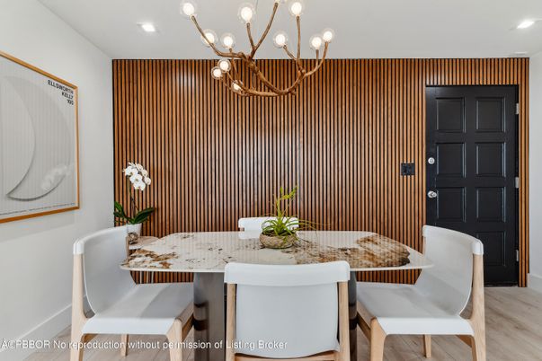 Chandelier, Dining room, Interior, Recessed Lighting, Wood Texture Flooring