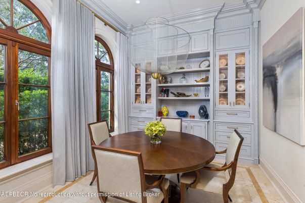 Dining room, Interior, Recessed Lighting