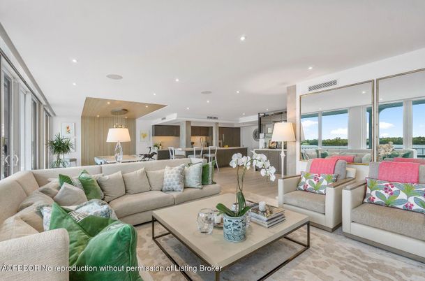 Dining room, Interior, Kitchen, Living room, Pendant Lights, Recessed Lighting, Wood Texture Flooring