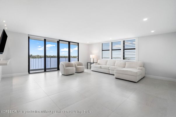 Interior, Living room, Recessed Lighting, Water