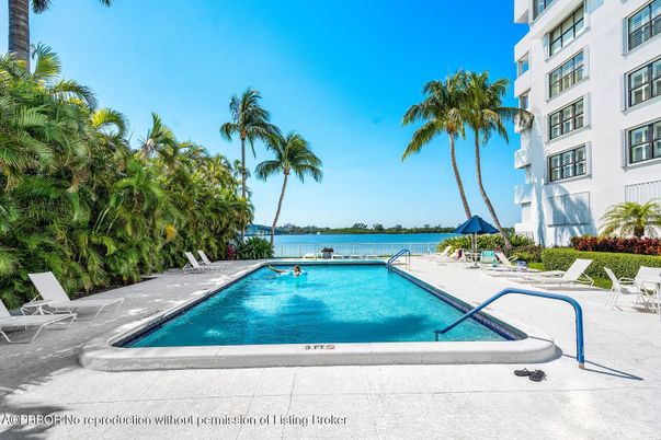 Exterior, Pool, Water