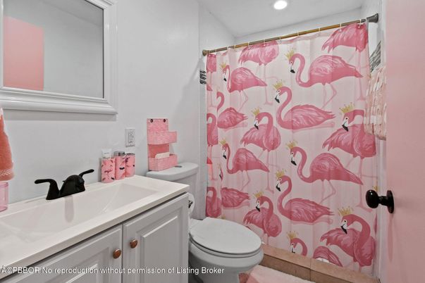 Bathroom, Interior, Recessed Lighting