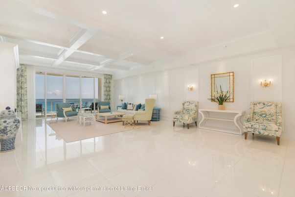 Interior, Living room, Recessed Lighting, Water