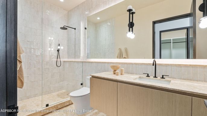 Bathroom, Glass Shower, Interior, Pendant Lights, Recessed Lighting