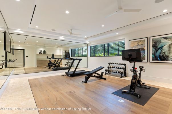 Fitness Equipment, Interior, Recessed Lighting, Wood Texture Flooring
