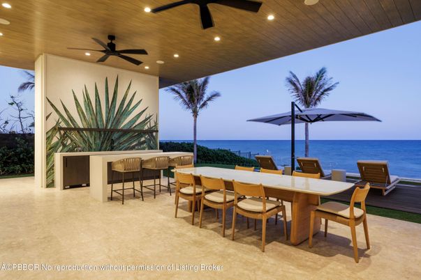 Exterior, Recessed Lighting, Water