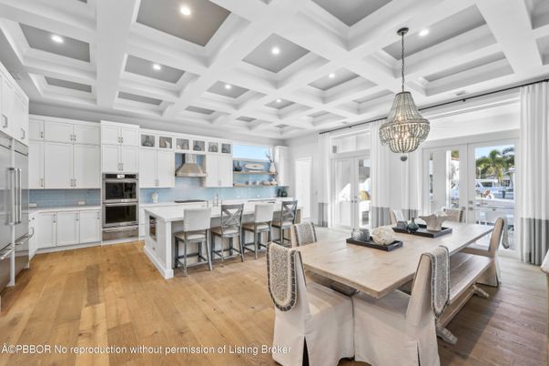 Chandelier, Dining room, Interior, Kitchen, Pendant Lights, Recessed Lighting, Stainless Steel Appliances, Wood Texture Flooring