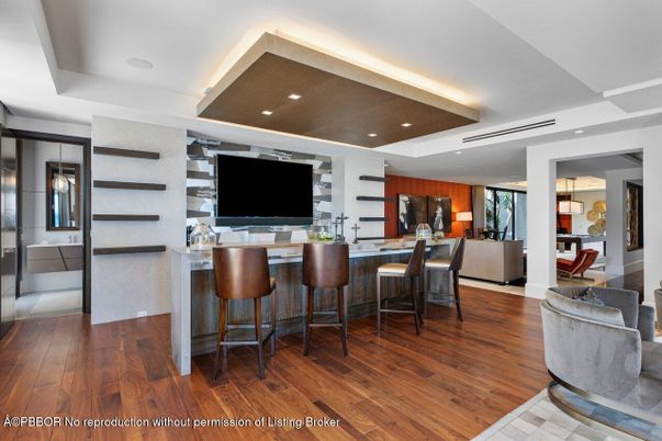 Interior, Recessed Lighting, Wood Texture Flooring