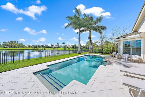 Exterior, Lake, Pool, Water