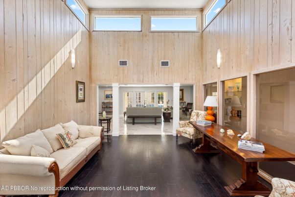 Interior, Living room, Pendant Lights, Wood Texture Flooring, Wooden Walls