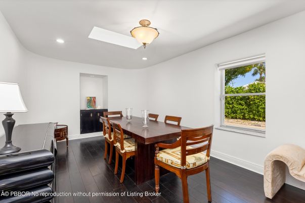 Dining room, Interior, Recessed Lighting, Wood Texture Flooring