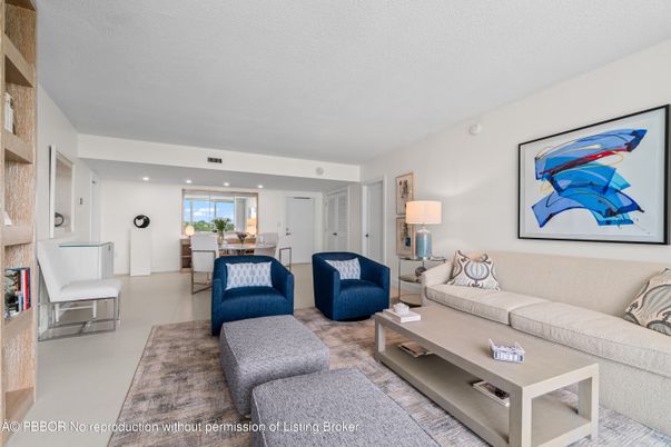 Dining room, Interior, Living room, Recessed Lighting