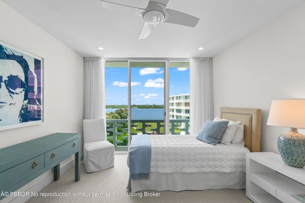 Bedroom, Interior, Recessed Lighting, Water