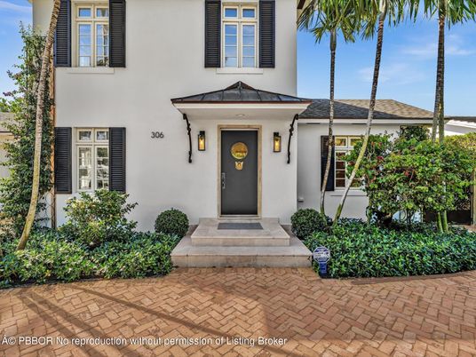 Exterior, Facade, Spanish Mediterranean