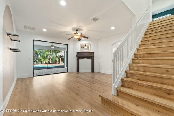 Interior, Recessed Lighting, Wood Texture Flooring