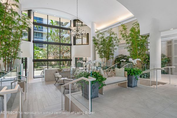 Interior, Living room, Pendant Lights, Recessed Lighting