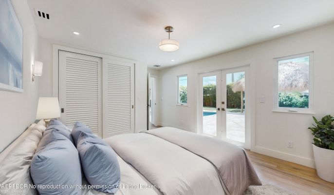 Bedroom, Interior, Pendant Lights, Recessed Lighting, Wood Texture Flooring
