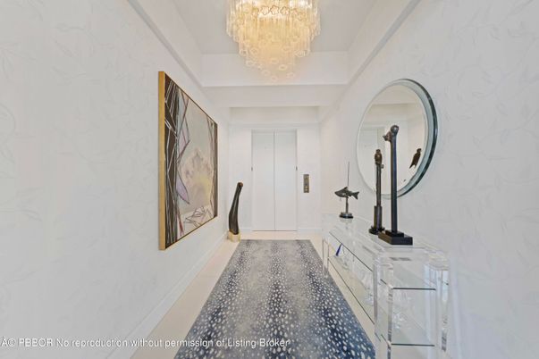 Chandelier, Interior
