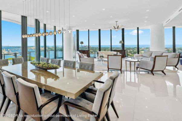Dining room, Interior, Living room, Pendant Lights, Recessed Lighting, Water