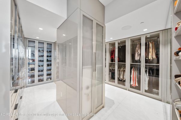 Interior, Recessed Lighting, Walk-in Closets