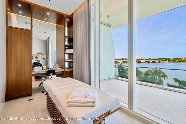 Home Office, Interior, Recessed Lighting, Water