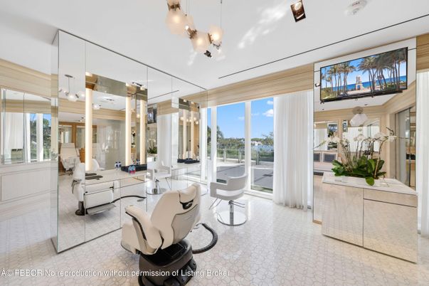 Interior, Living room, Pendant Lights