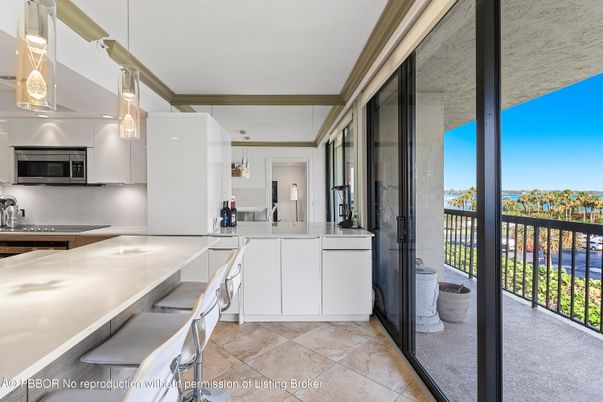 Interior, Kitchen, Pendant Lights, Stainless Steel Appliances