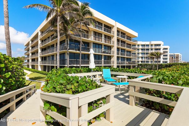Exterior, Facade, Condo Building